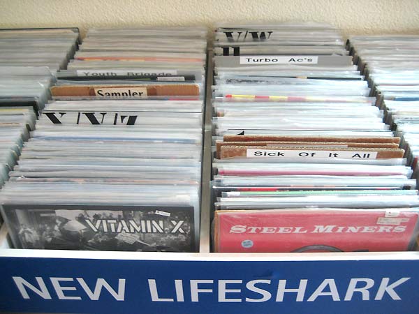 New Lifeshark-Mailorder-Liste - New Lifeshark Records