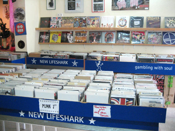 New Lifeshark-Mailorder-Liste - New Lifeshark Records